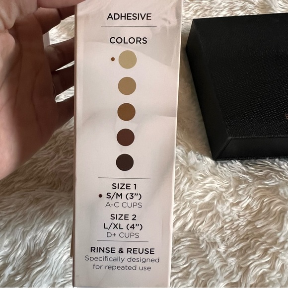 Nippies Skin Lift in Cream Small / Medium A-C cups Like NEW - Picture 3 of 4